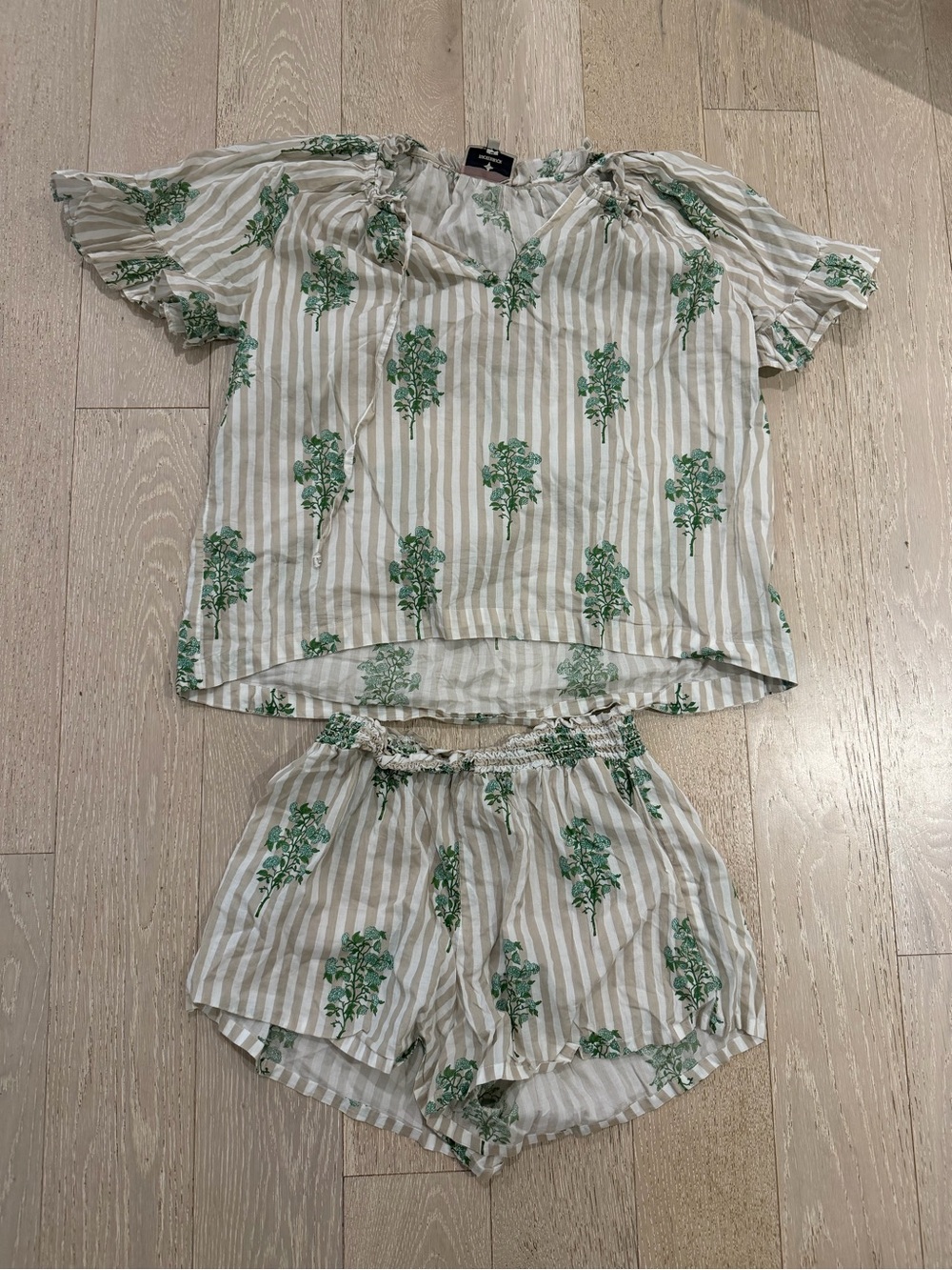 Tuckernuck Green Floral Stripe Women's Swim Coverup Set